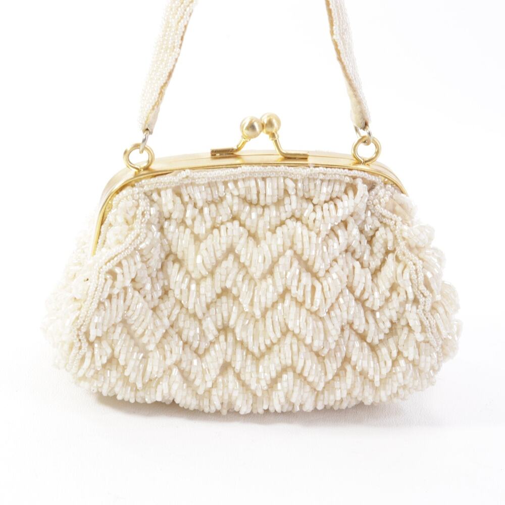Vtg Le Regal Handbag Cream Iridescent Beaded Handle Lined Evening Satchel Purse